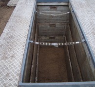 Een graf wat klaar ligt voor begrafenis